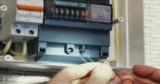 Скрытая проводка в деревянном доме в Череповце от 1570 рублей - профессиональный монтаж